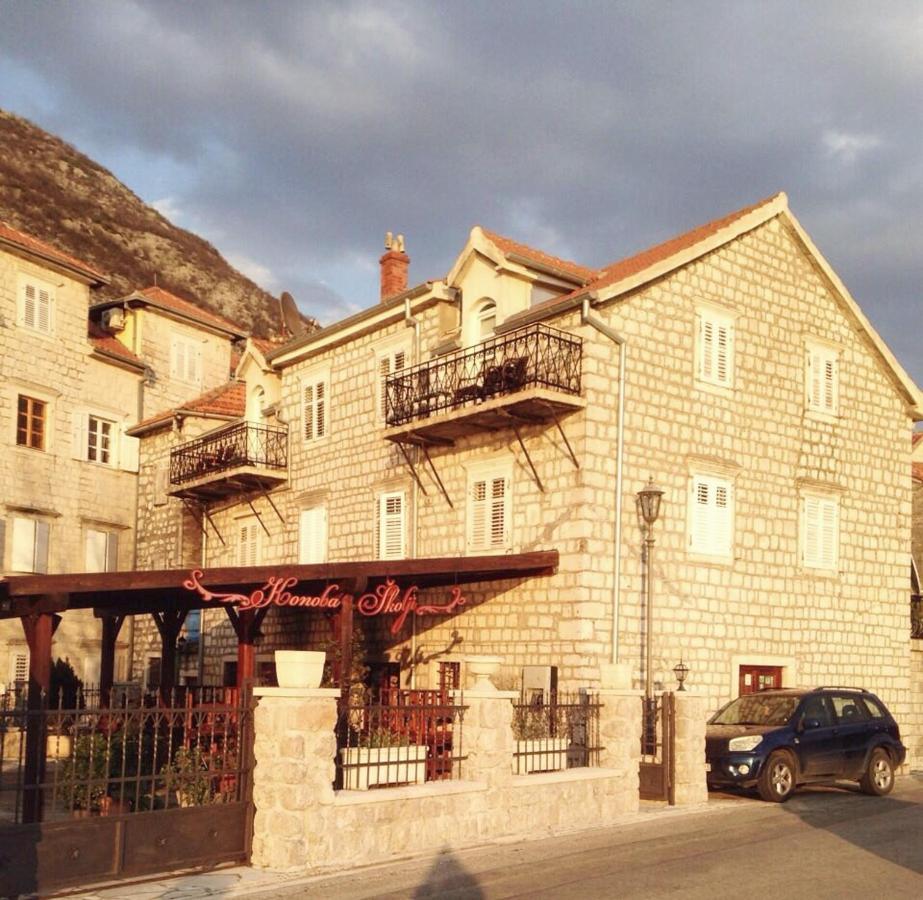 Lady Of The Rocks Apartments Perast Exterior photo
